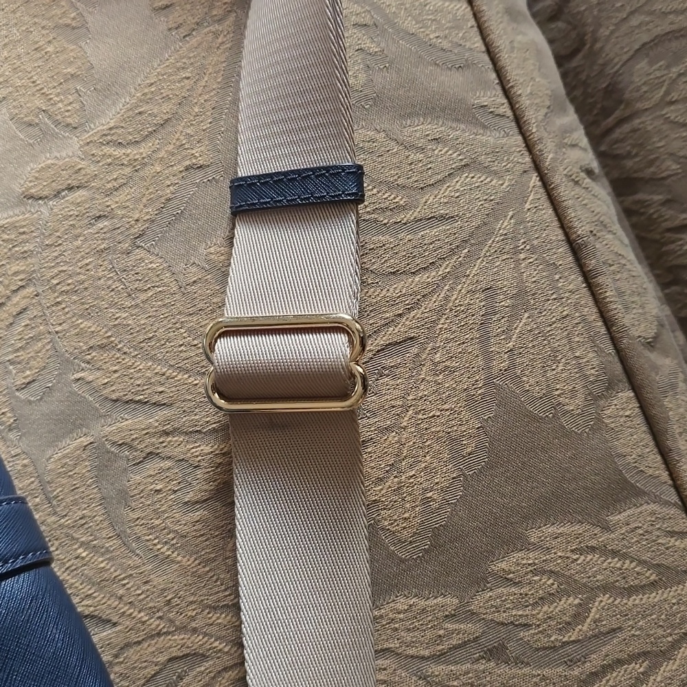 Michael Kors NAVY Leather Weekend Duffle Women - Picture 7 of 8